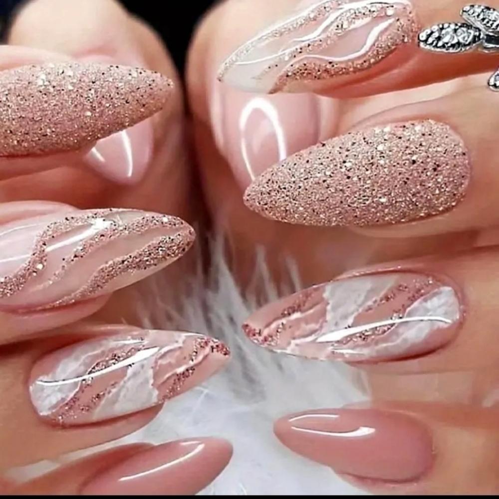 24 Pieces Fake Press On Nails - Picture 7 of 7